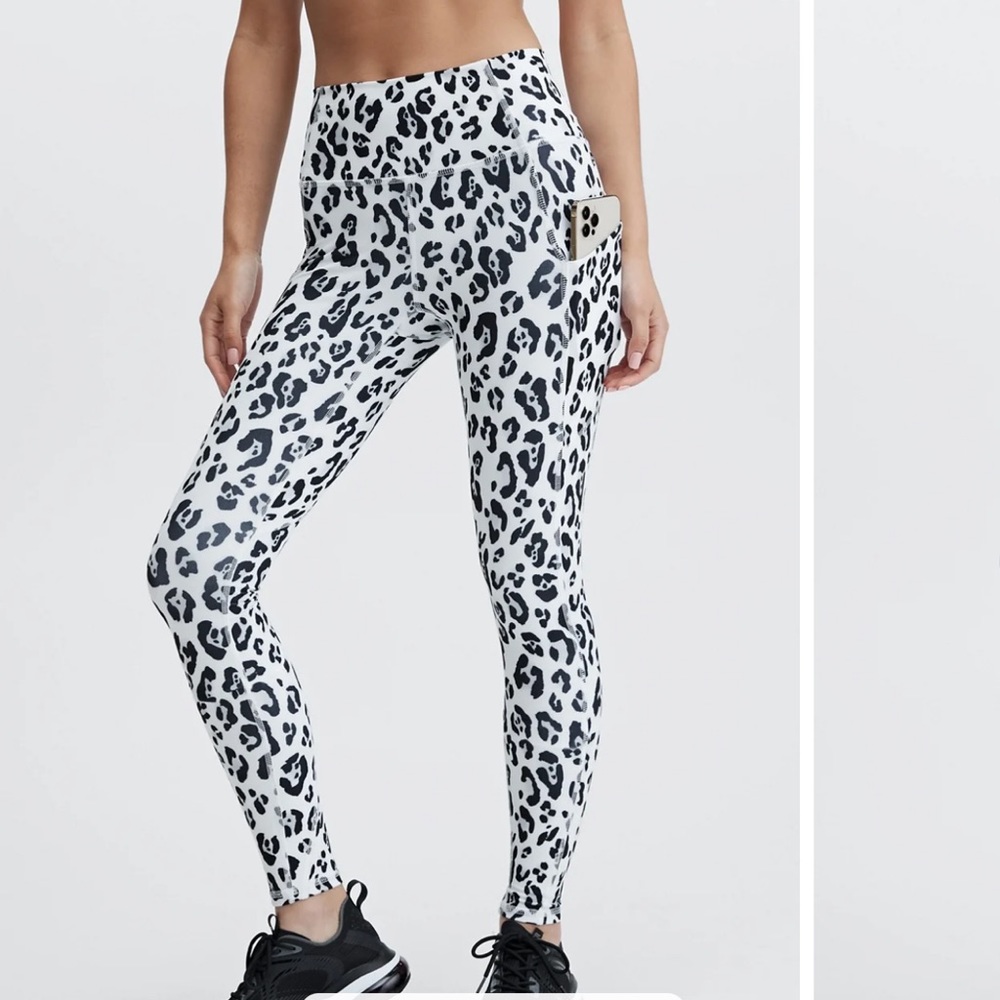 Fabletics Oasis PureLuxe High-Waisted Legging